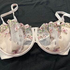 Victoria Secret NWOT Victoria Secret Dream Angels Push-Up without Padding Bra